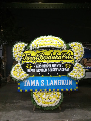 Papan Bunga Duka di Cakung Timur